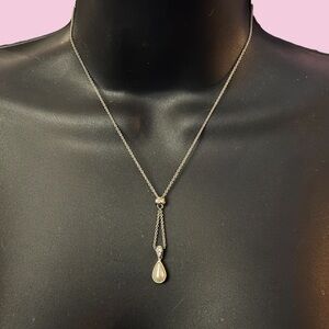 Avon silver tone faux pearl teardrop Y drop necklace